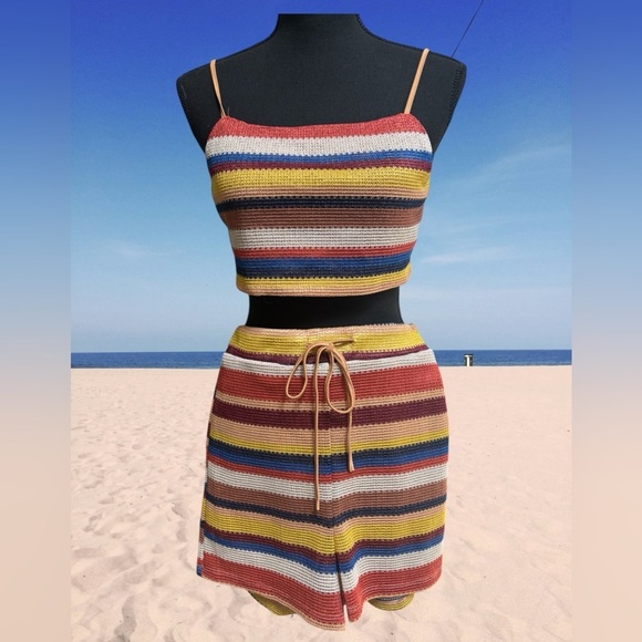HYFVE Striped Boho Summer Beach 2 Pc Set Knit Crop Top & Shorts Pool SZ L NWOT - Picture 1 of 11